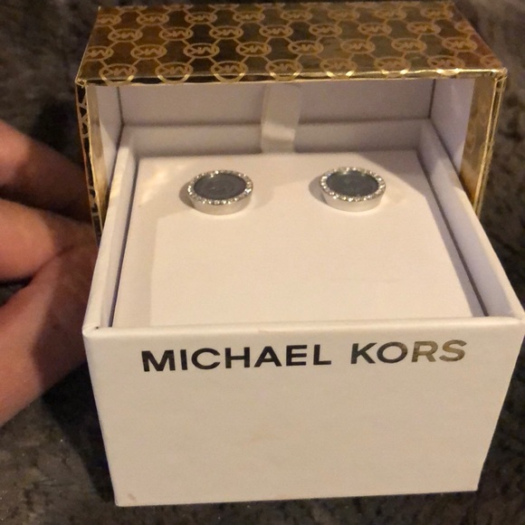 Michael Kors Jewelry - NEW- Michael Kors Silver Pave Stud 🎁⭐️
